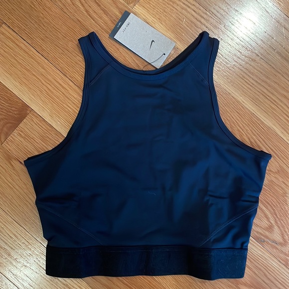 NWT Nike Women’s Sports Bra Top Sz M - Picture 1 of 7